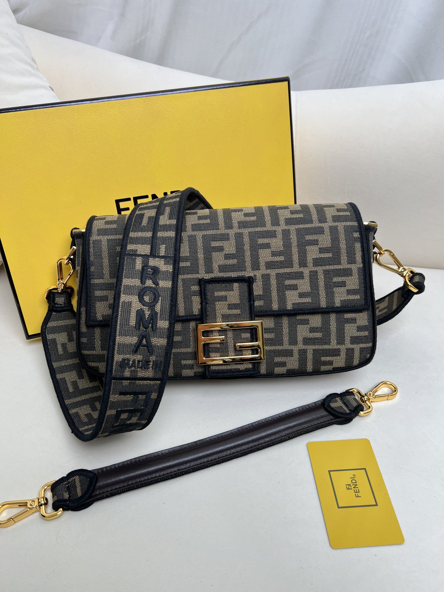 handbags FENDI 8BR600 size:27*15*6cm - vstockx