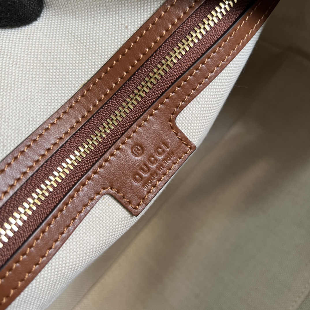 Handbag Gucci 702242 size 31*19*22 cm - vstockx