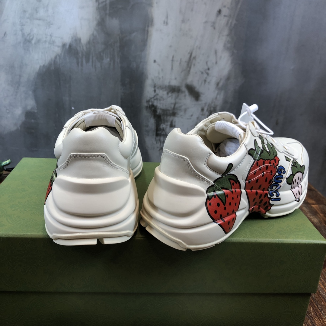 Gucci Rhyton sneaker 36 - vstockx