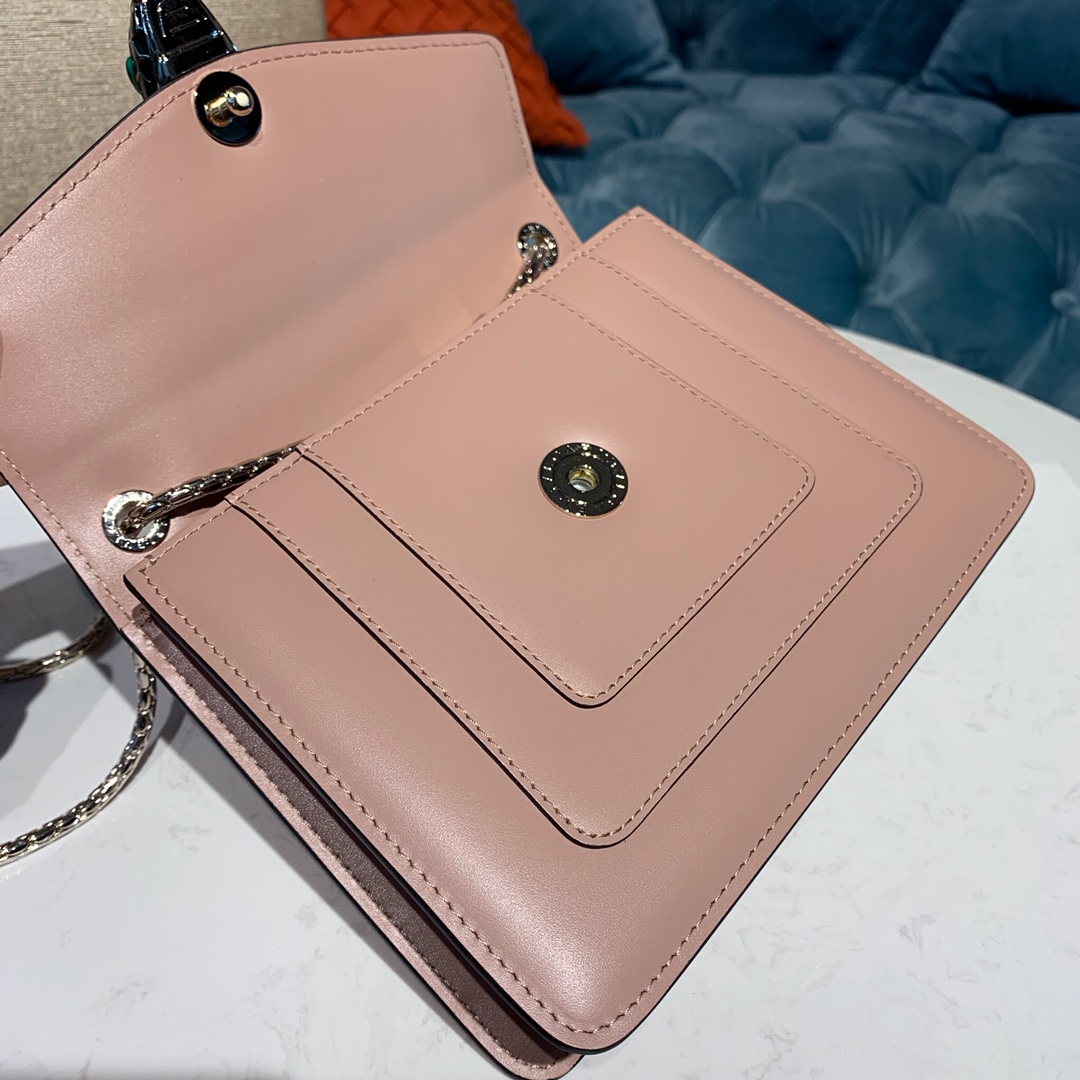 Handbags Bvlgari 61879089 size:20*5*16 cm - vstockx