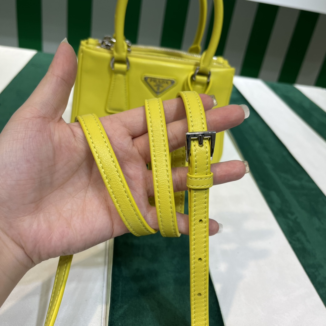 Handbags Prada 1BA906 size:20*14.5*9.5 cm - vstockx