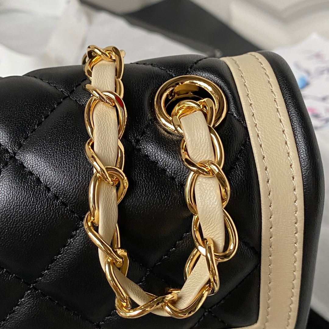 Handbags Chanel AS4288 size:13.5  20  6.5 cm - vstockx