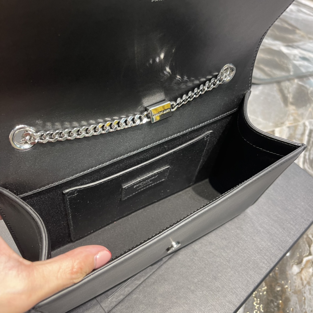 Handbags SAINT LAURENT 354119 size 24x14.5x5 cm - vstockx