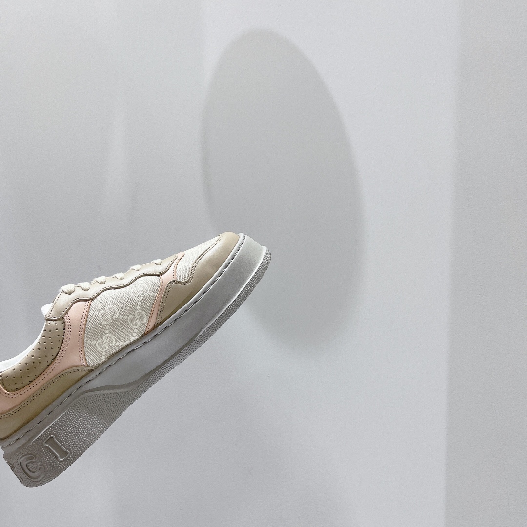 Gucci Women's GG sneaker 2 - vstockx
