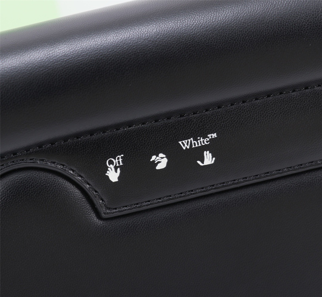 handbags OFF-White 579  6885970  size:22*16*8cm - vstockx