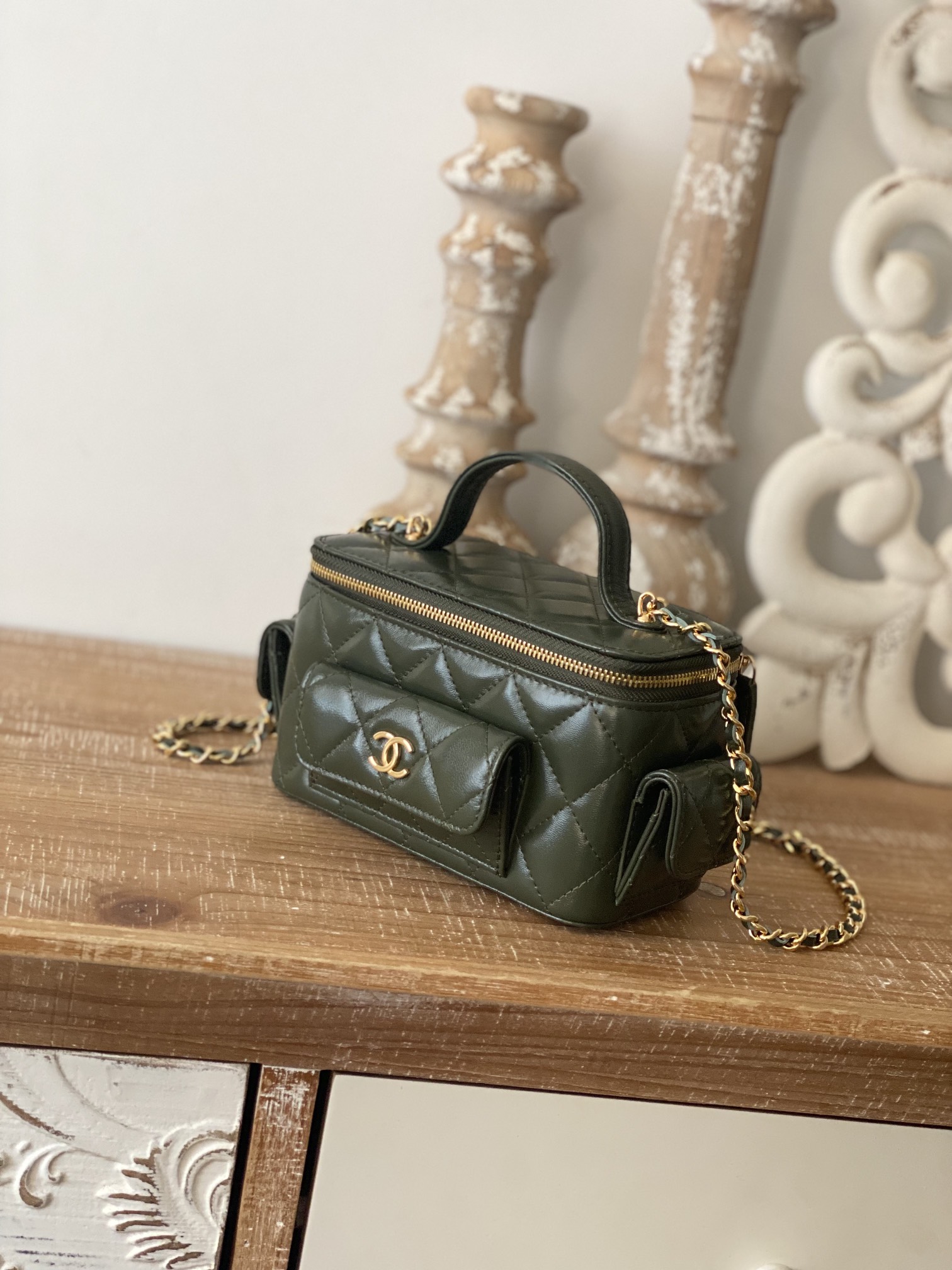 Handbag Chanel 68112 size 10*17*8.5 cm - vstockx