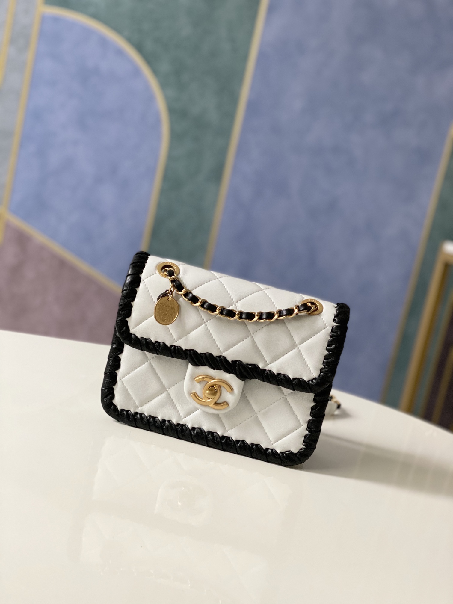 Handbag Chanel AS2495 size 19x15x6 cm - vstockx