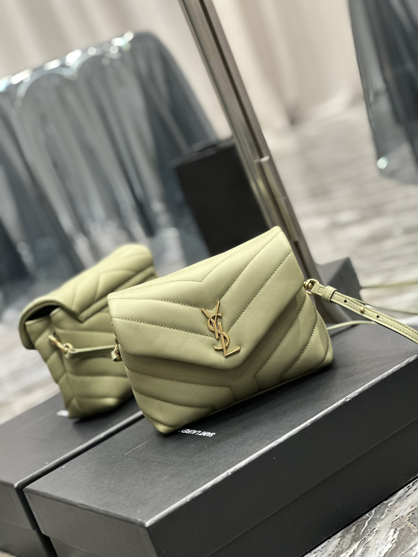 Handbags SAINT LAURENT 467072 size 20  14  7 cm - vstockx