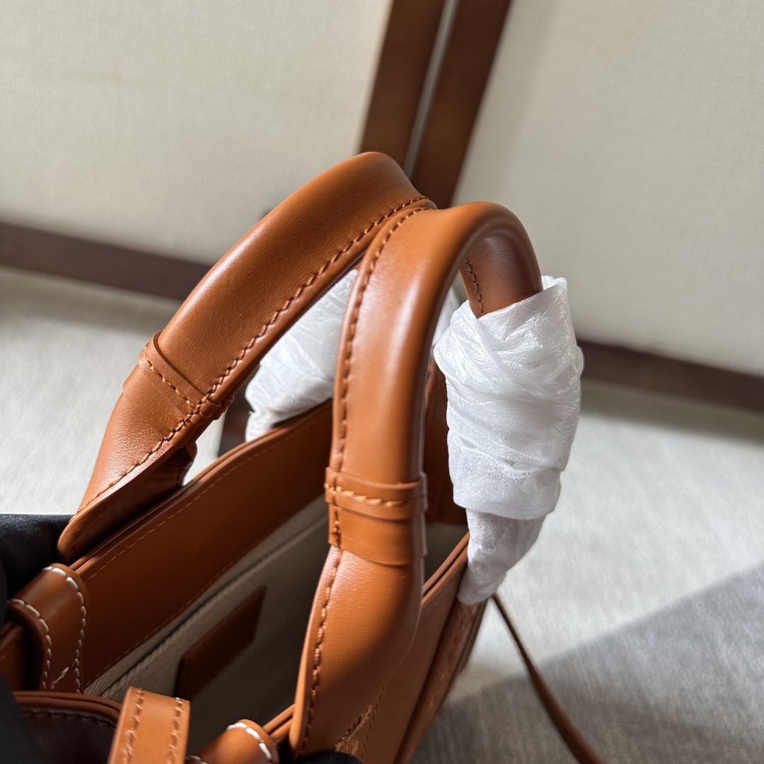 Handbags Chloe Woody size:20*14*6 cm - vstockx