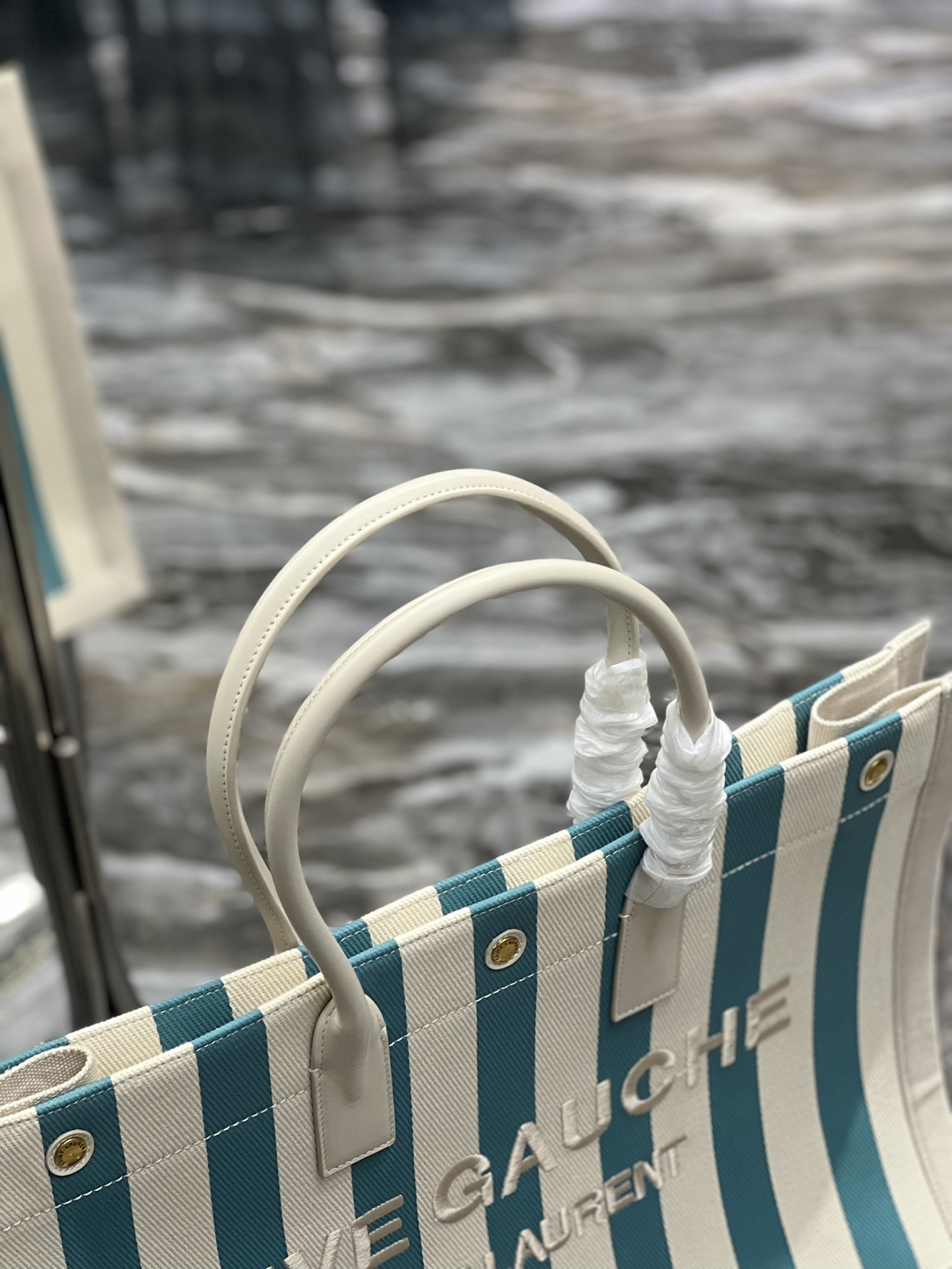 Handbags SAINT LAURENT 509415 size 48  36  16 cm - vstockx