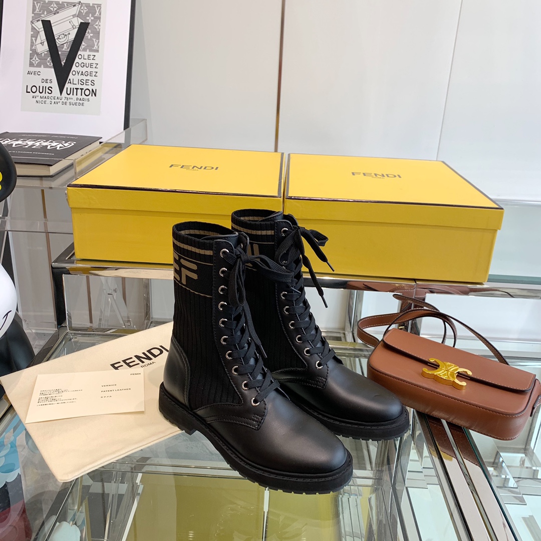 Fendi Boots 16 - vstockx