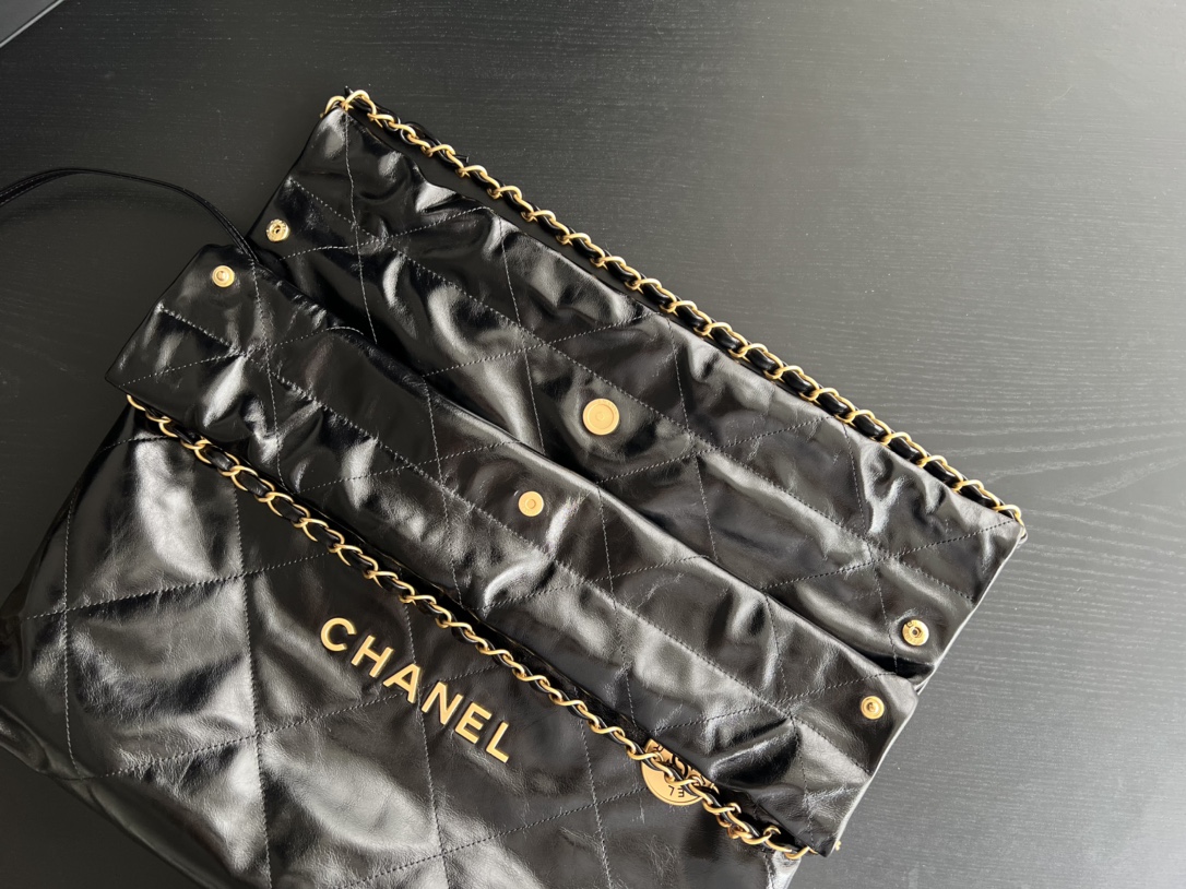 Handbag Chanel size 39cmx42cmx8 cm - vstockx