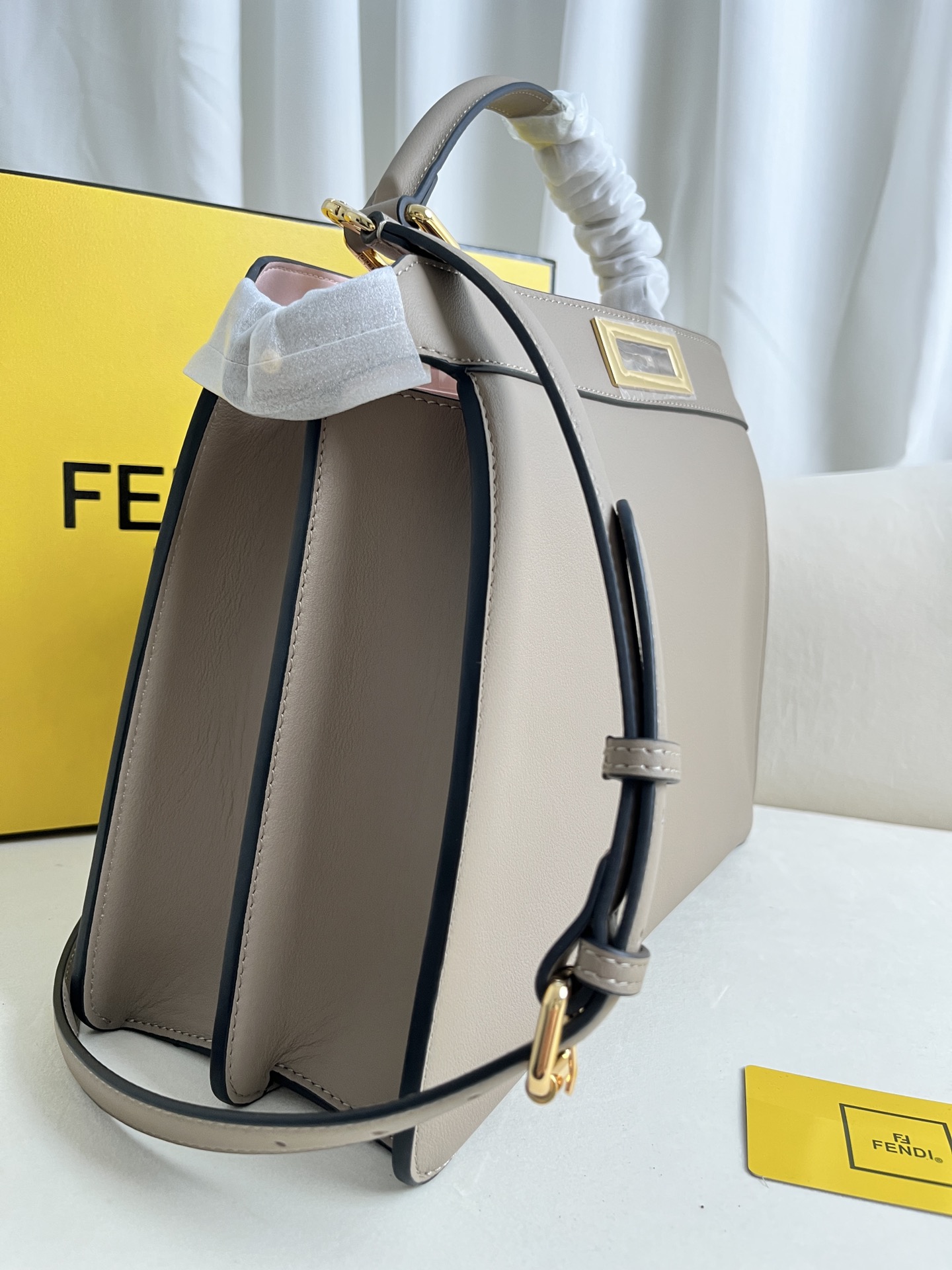 handbags FENDI 0230 size:25.5*33.5*13cm - vstockx