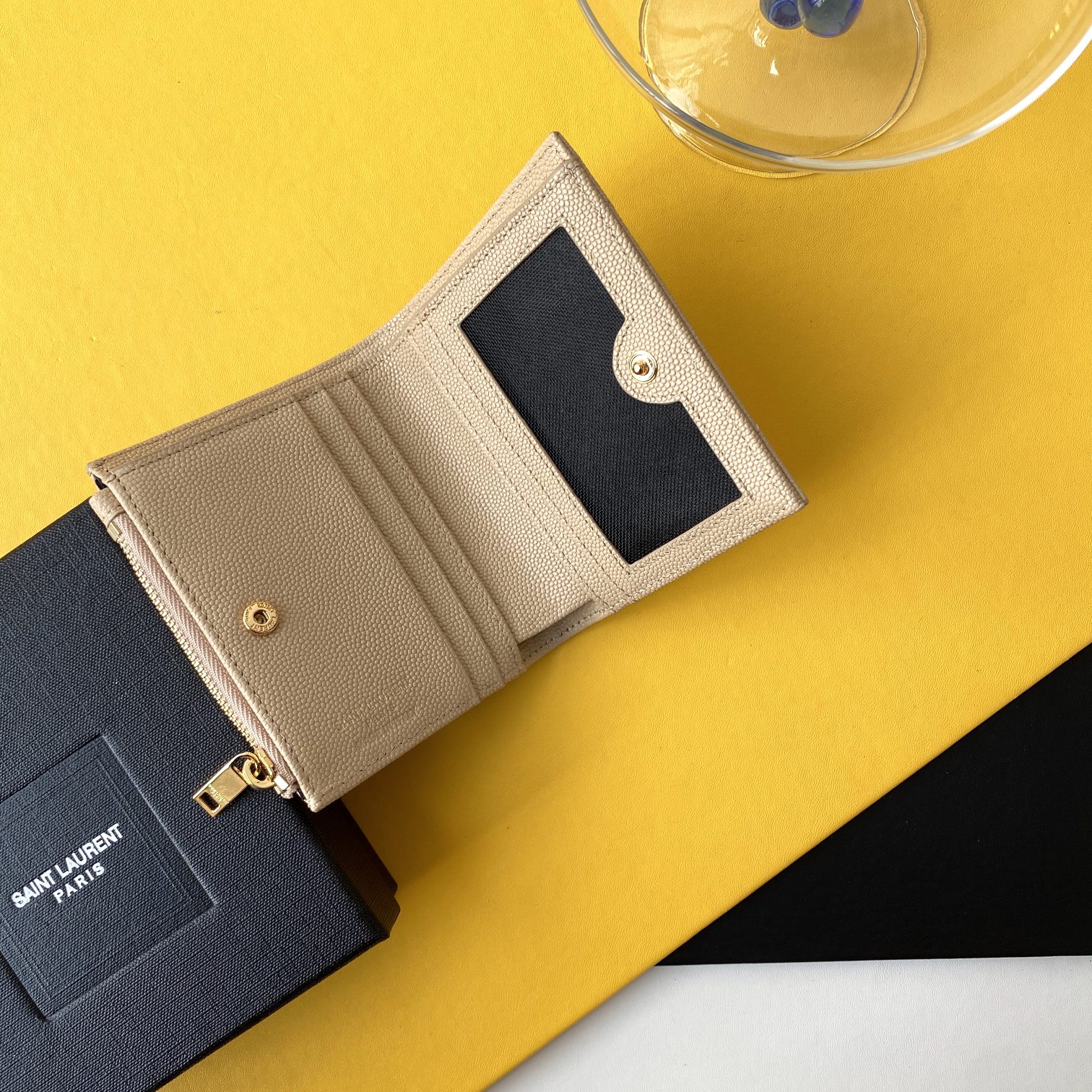 Handbags SAINT LAURENT 517045 size 10*8*2 cm - vstockx