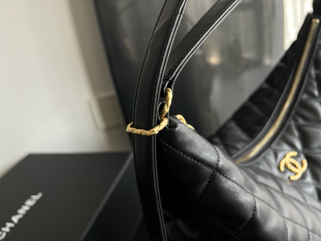 Handbag Chanel size 35cmx37cm11 cm - vstockx