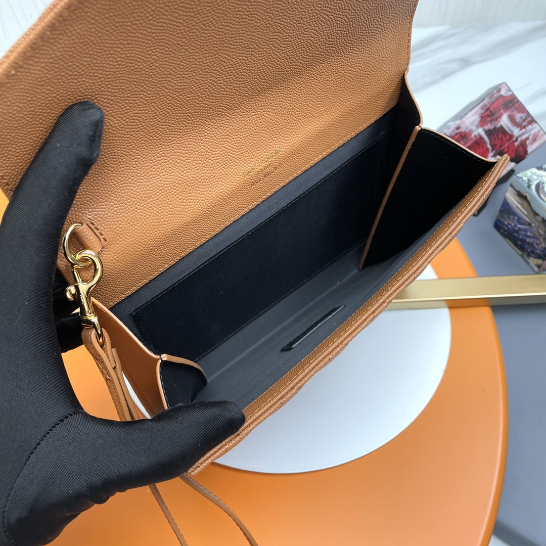 Handbags SAINT LAURENT 617662 size 21x16x3 cm - vstockx