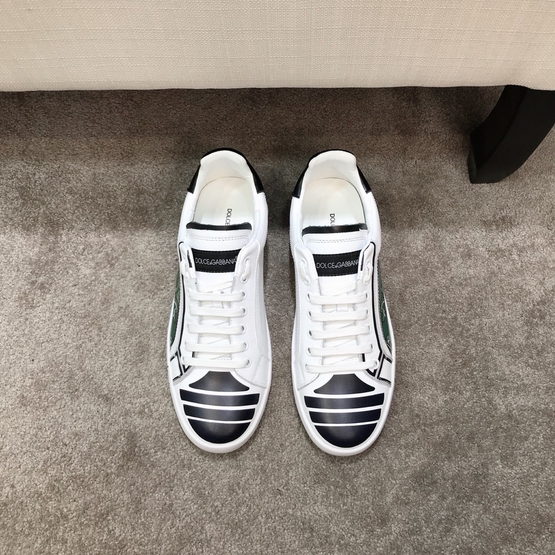 Dolce & Gabbana Low Tops Sneakers 122 - vstockx