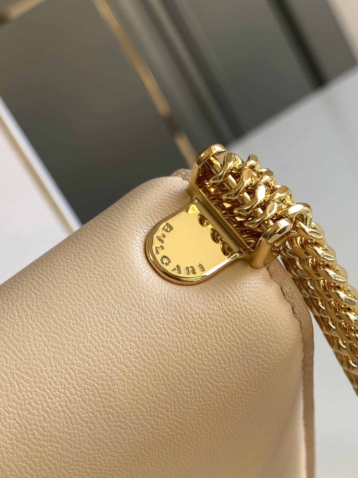 Handbags Bvlgari Sprpenti Forever size:19*13.5*6 cm - vstockx