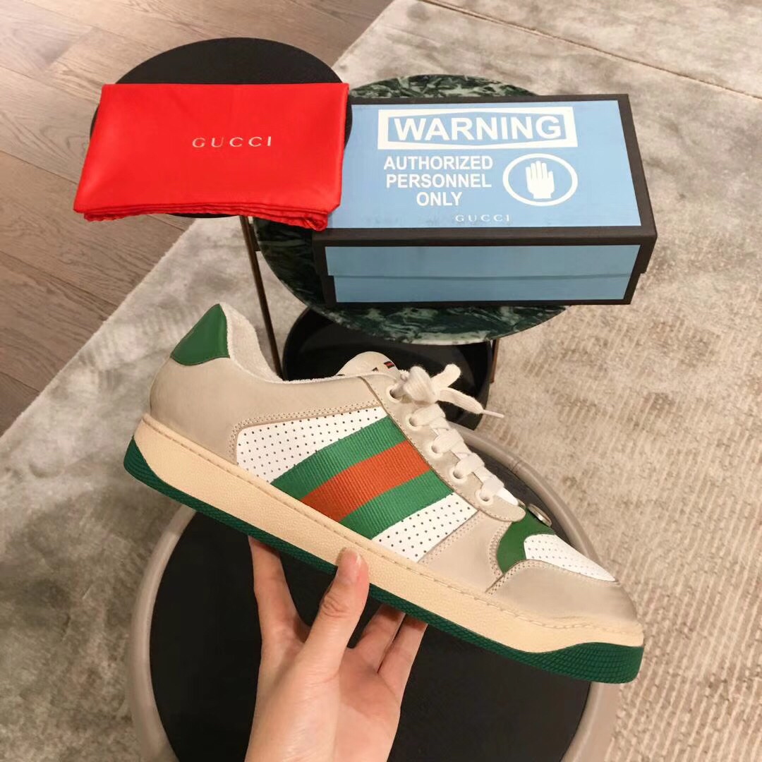 Gucci Screener GG Canvas 1 - vstockx