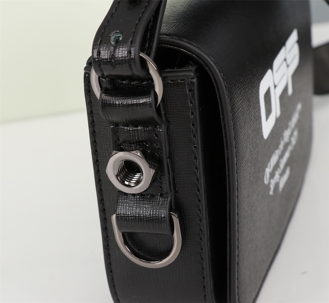 handbags OFF-White 526  4335870  size:18*12*5cm - vstockx