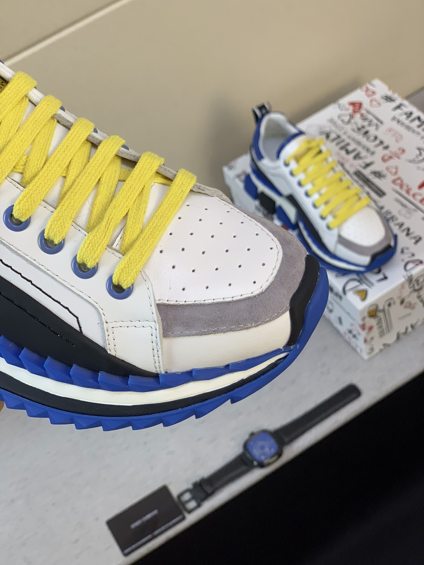 Dolce & Gabbana Low Tops Sneakers 28 - vstockx