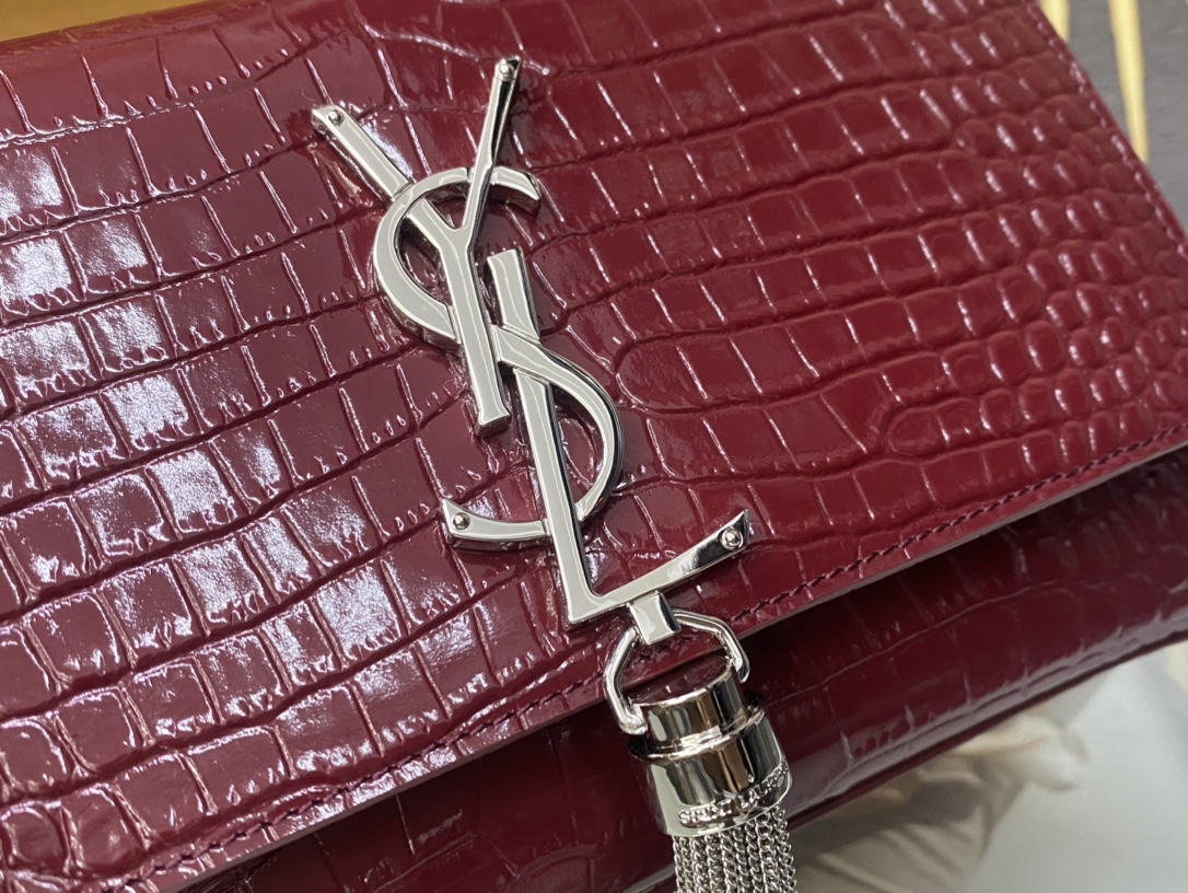 Handbags SAINT LAURENT 474366 size 20x13.5x5.5 cm - vstockx
