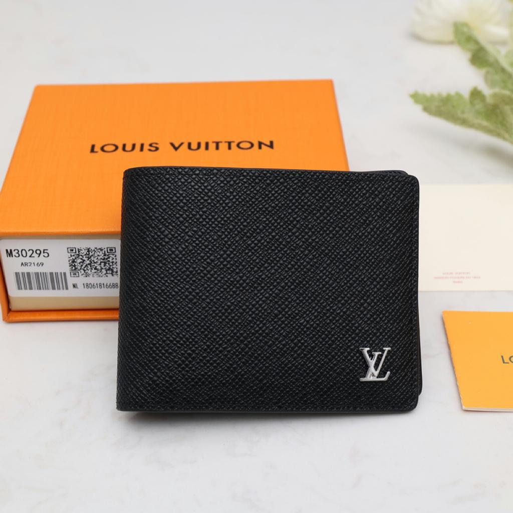 Handbag Louis Vuitton M30295 size 11.5x9x1.5cm - vstockx