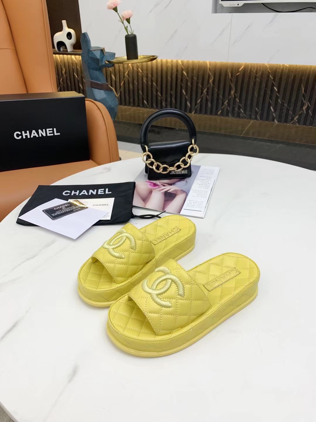 Chanel Slides 8 - vstockx