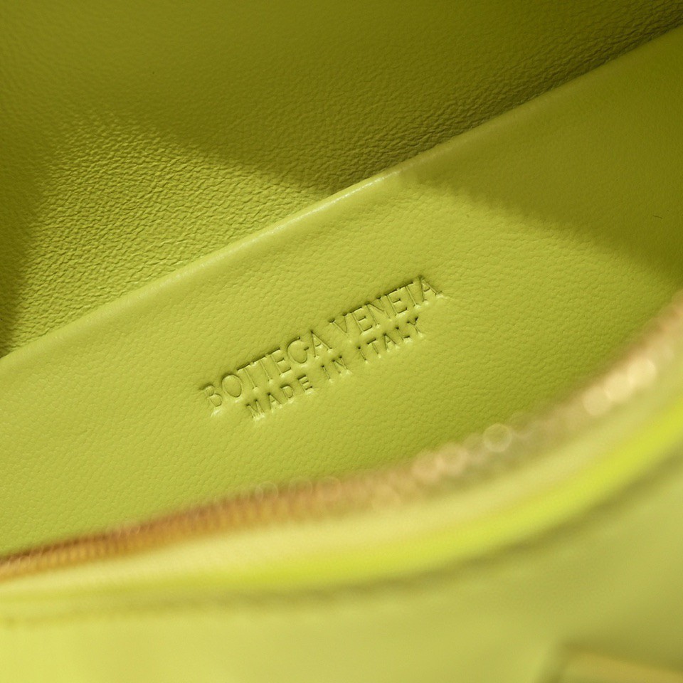 handbags Bottega Veneta 9896 size:17*10*6 - vstockx