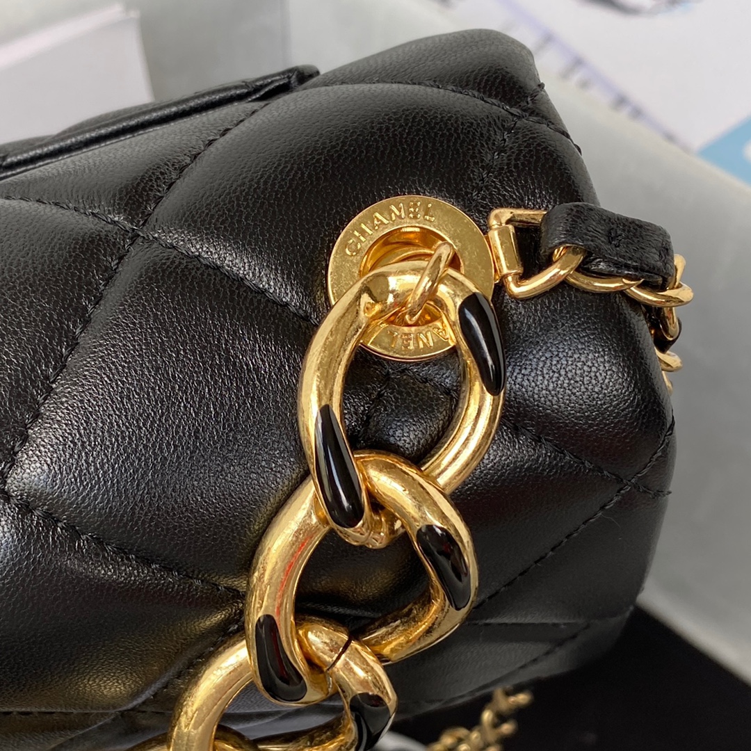 Handbag Chanel AS3366 size 20X9X13.5 Cm - vstockx
