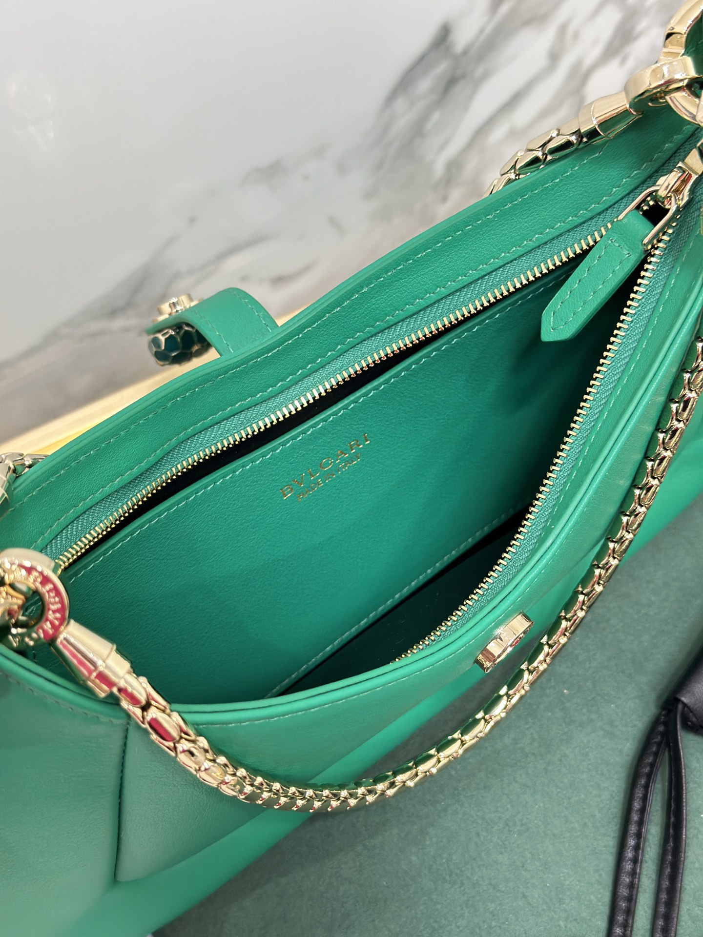 Handbags Bvlgari 293208 size:27.5*18*3.5 cm - vstockx