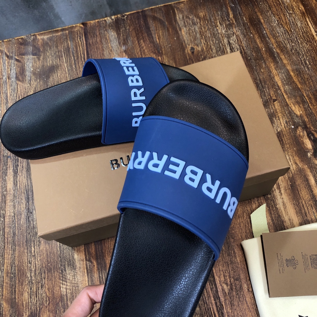 Burberry Slipper 4 - vstockx