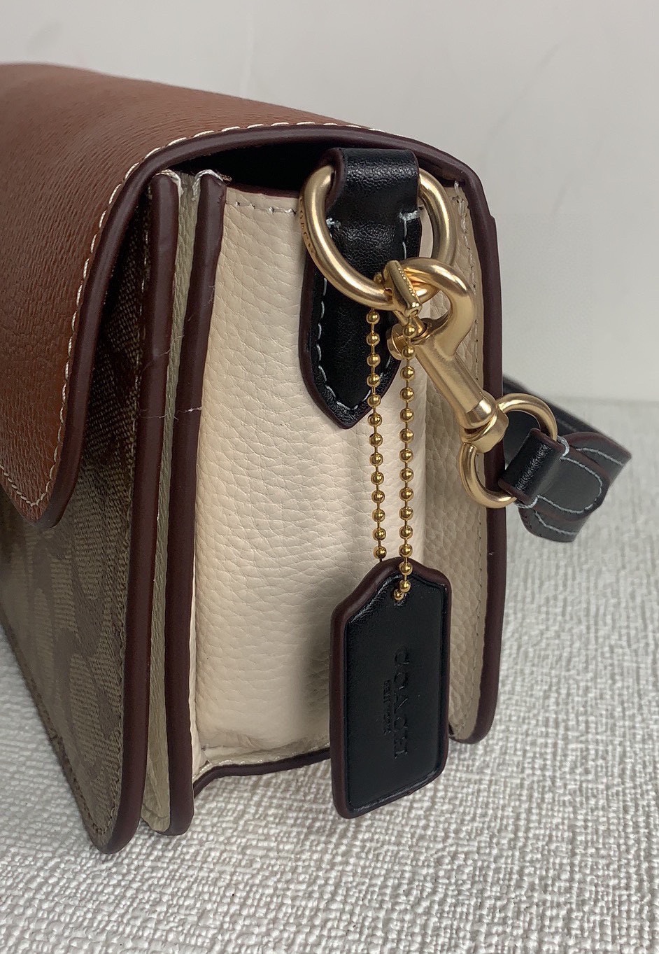 Handbags Coach CE560 size:26*15*7.5 - vstockx