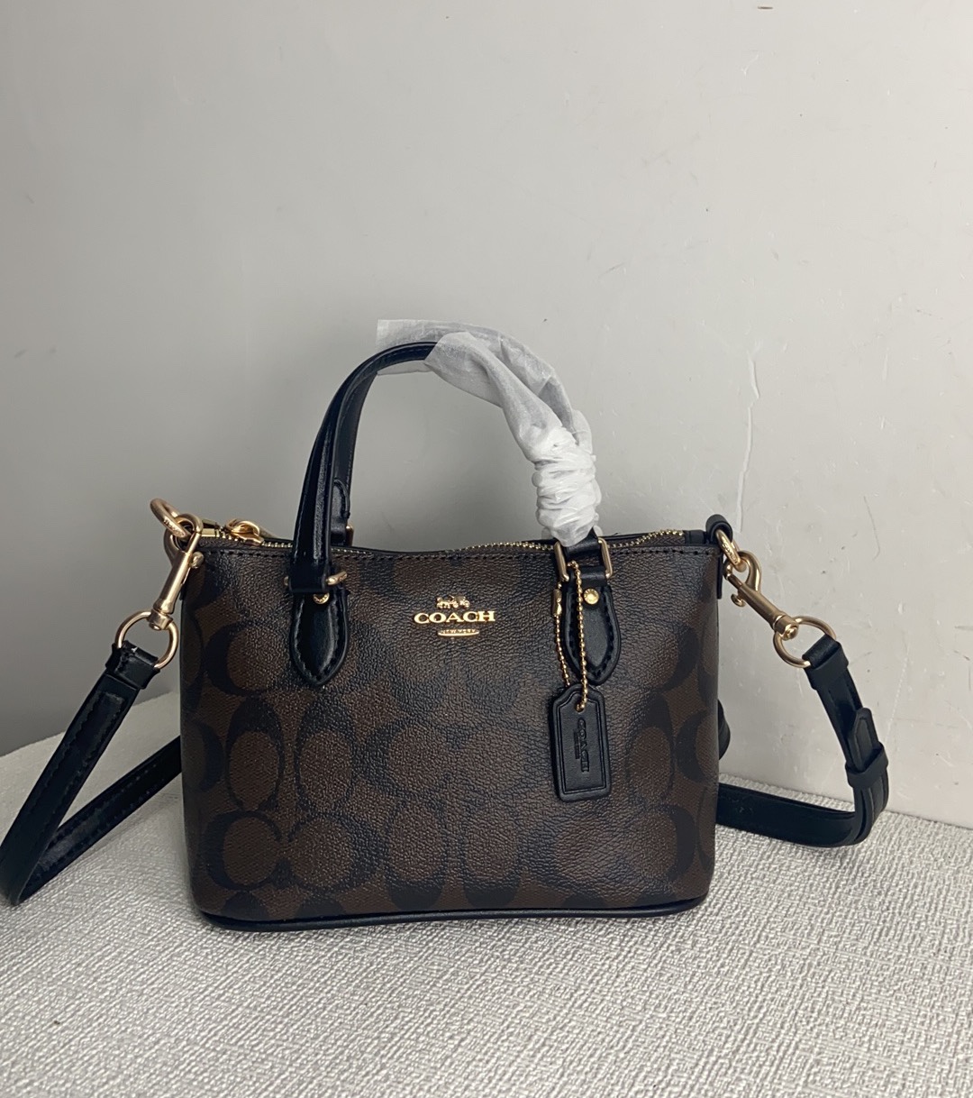 Handbags Coach CH468 size:18*13*3 - vstockx