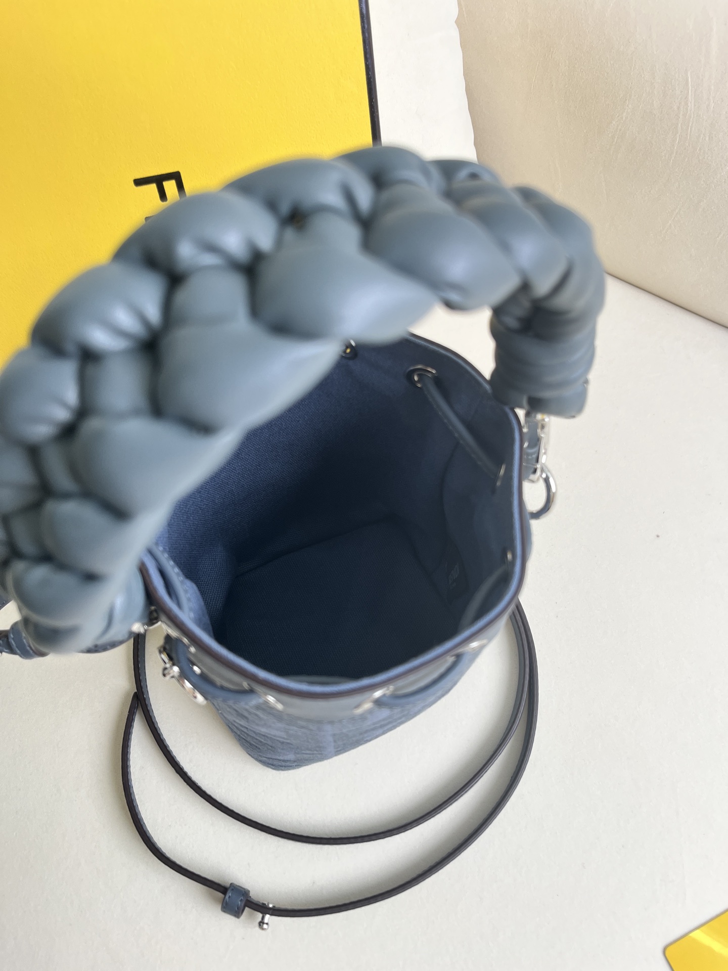 handbags FENDI 038 size:12*18*10cm - vstockx