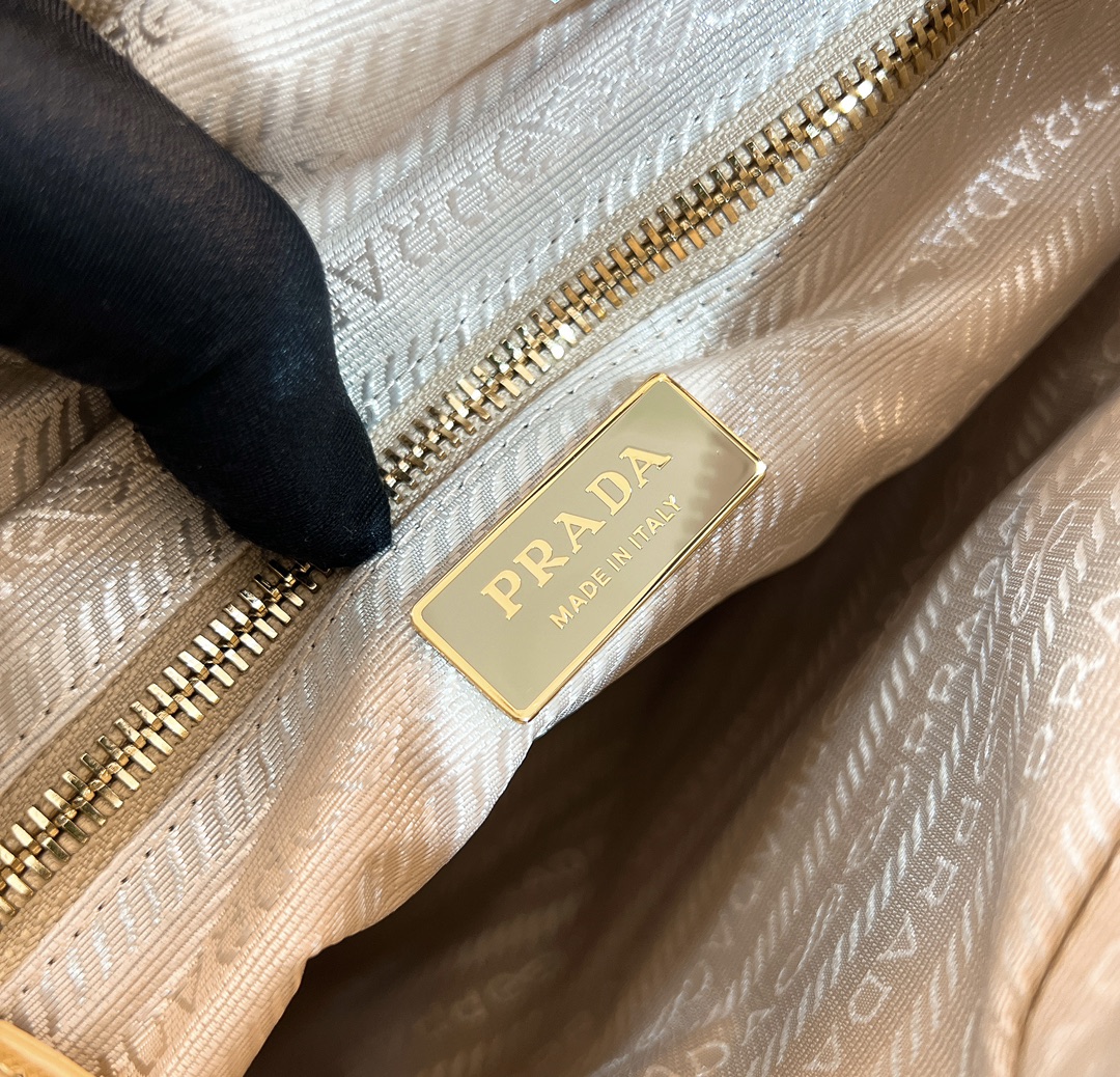 handbags prada 1BG468 25*19*7 - vstockx