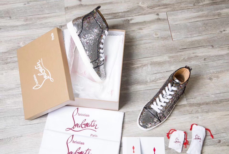 Christian Louboutin Louis Junior Spikes Orlato Flat Sneakers 17 - vstockx