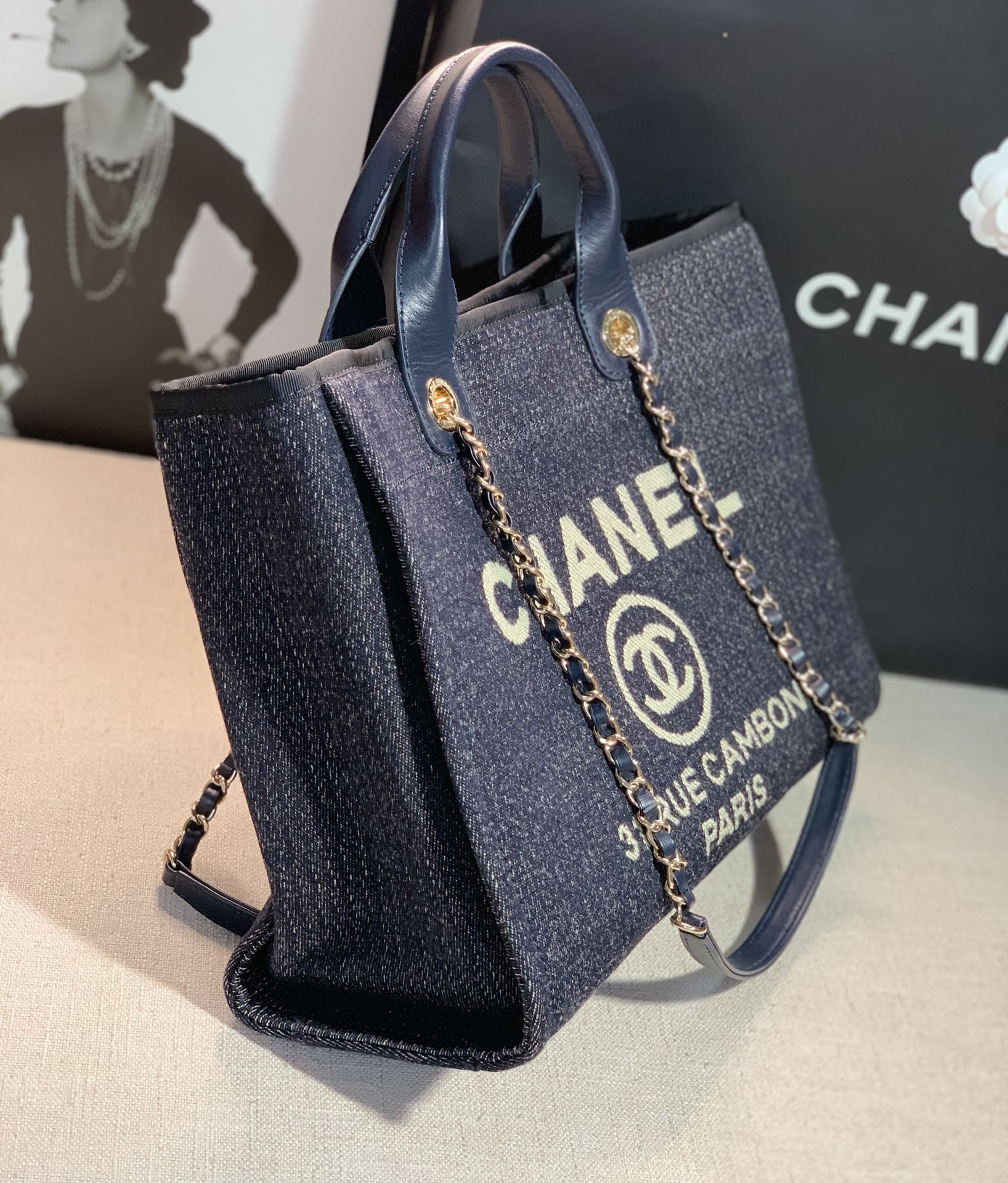 Handbag Chanel size 38 cm - vstockx