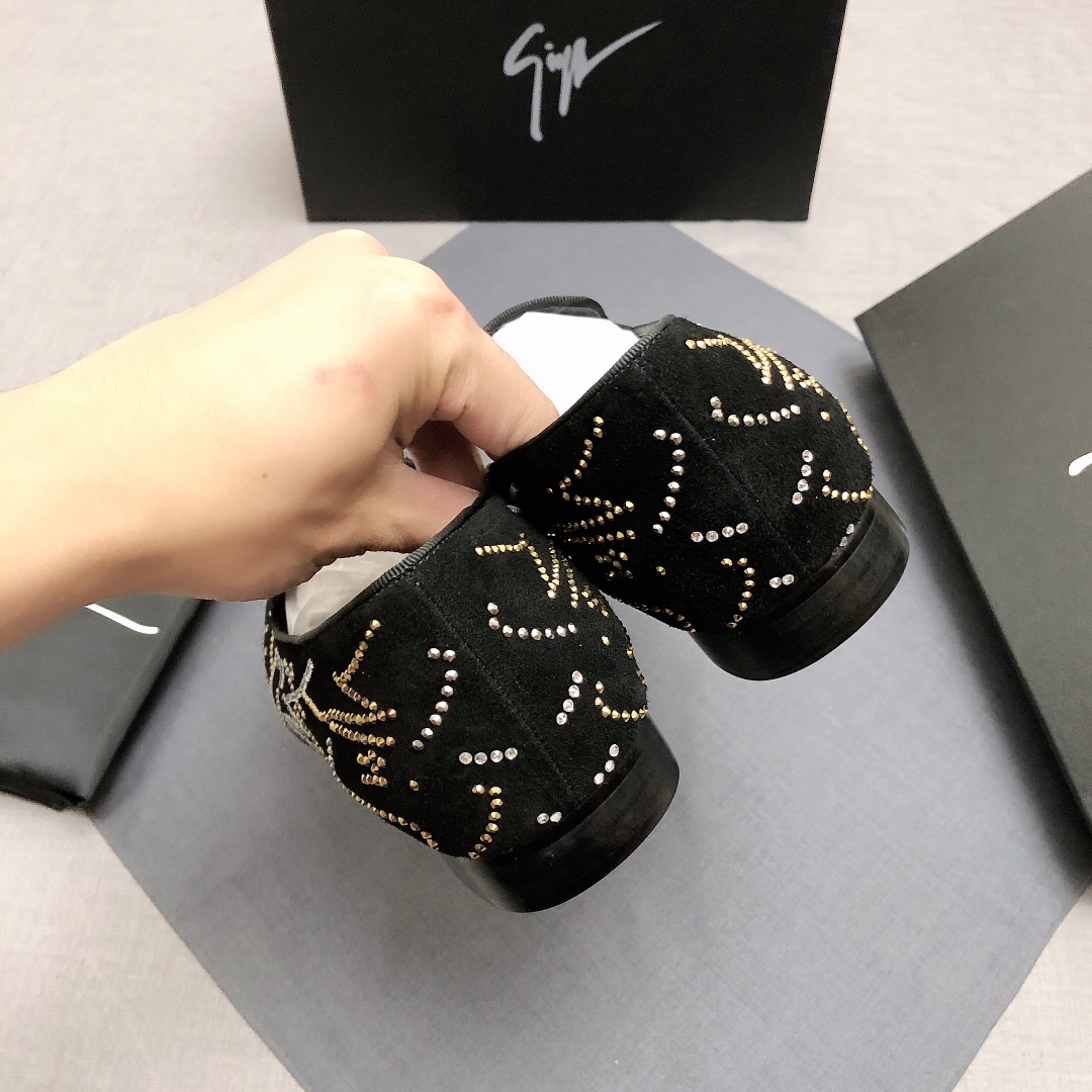 Giuseppe Zanotti Slip-on 9 - vstockx