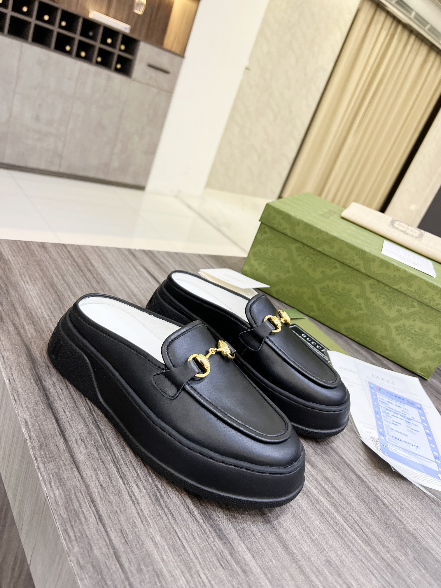 Gucci Women's WOMEN 6 - vstockx