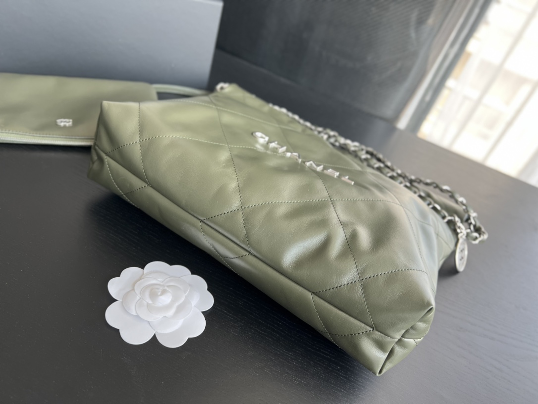 Handbag Chanel size 35cmx37cmx7 cm - vstockx
