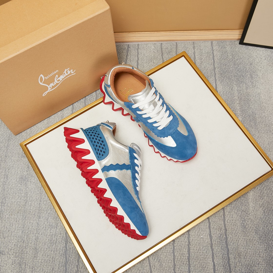Christian Louboutin Loubishark Flat Sneakers 4 - vstockx