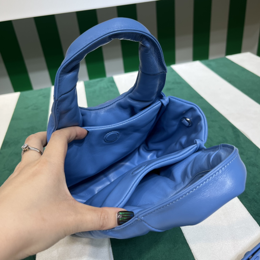 Handbags Prada 1BA359 size:15.5*10*18 cm - vstockx