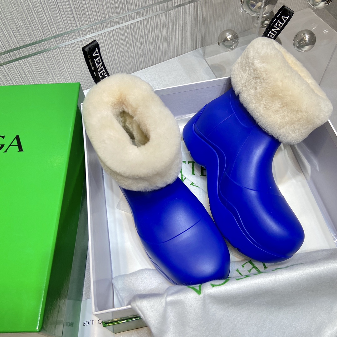 Bottega Veneta Boots 13 - vstockx