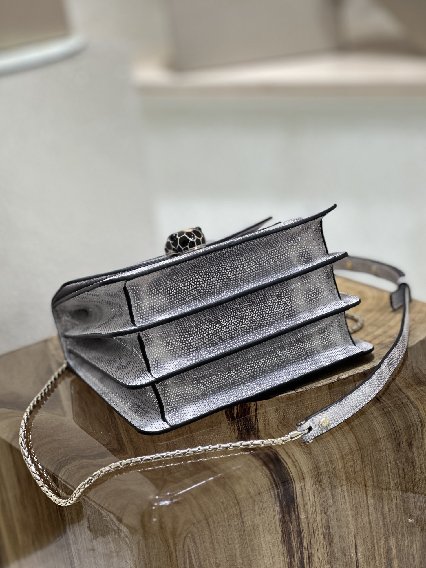 Handbags Bvlgari 38329 size:18 cm - vstockx