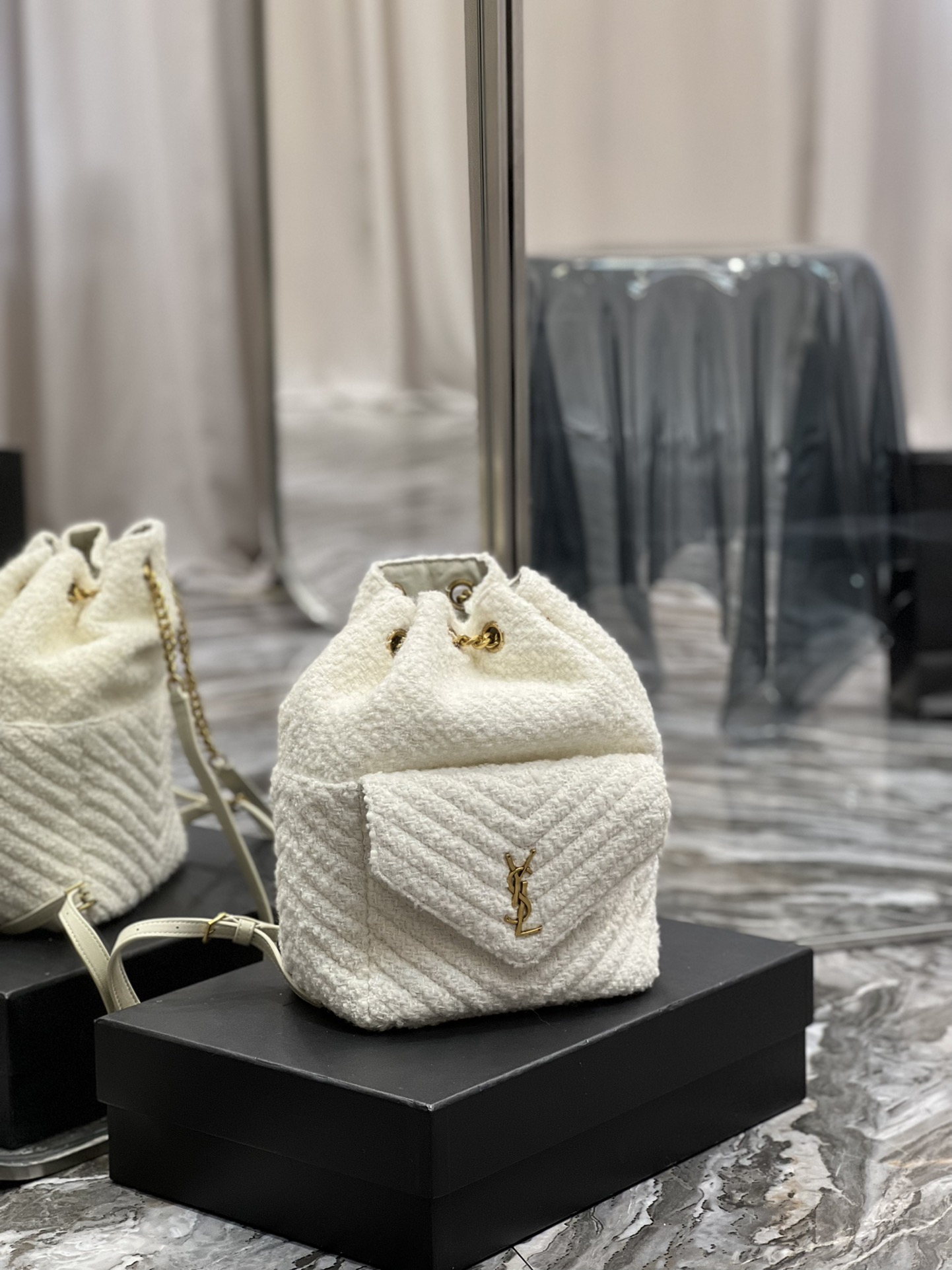 Handbags SAINT LAURENT 672609 size 22  29  15 cm - vstockx