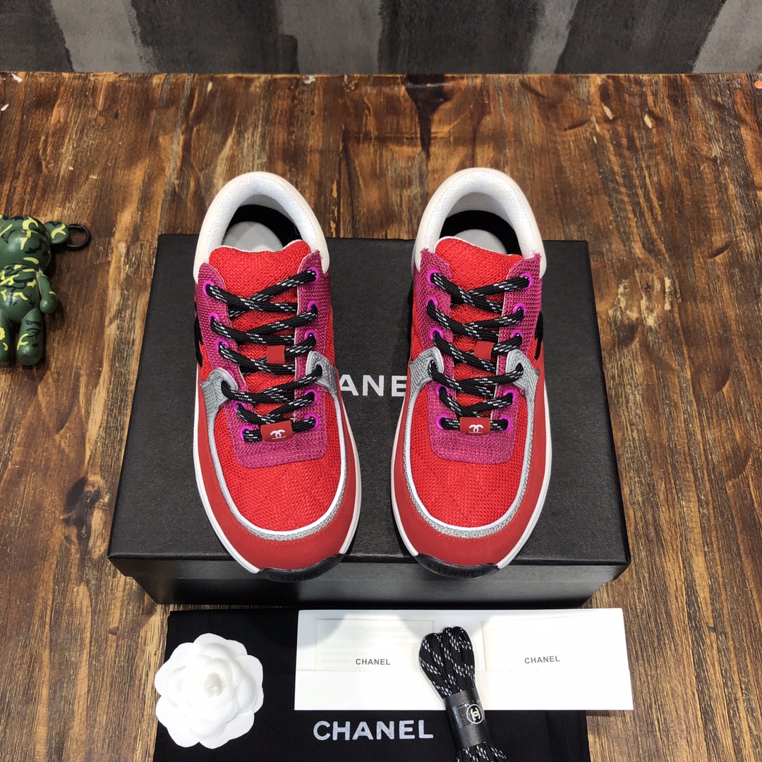 Chanel Fabric & Suede Calfskin Low Top Sneaker 1 - vstockx