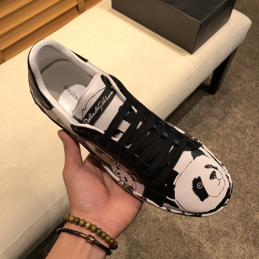Dolce & Gabbana Low Tops Sneakers 135 - vstockx