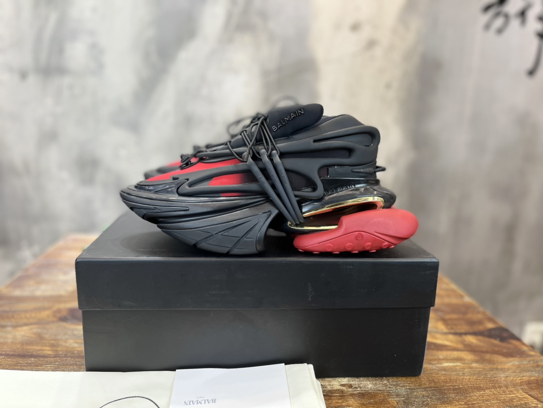 Balmain Sneaker 3 - vstockx
