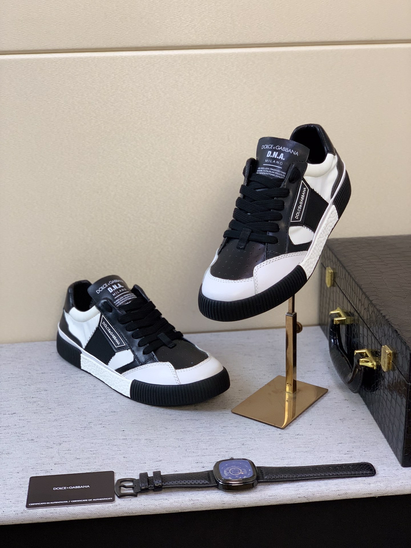 Dolce & Gabbana Low Tops Sneakers 44 - vstockx
